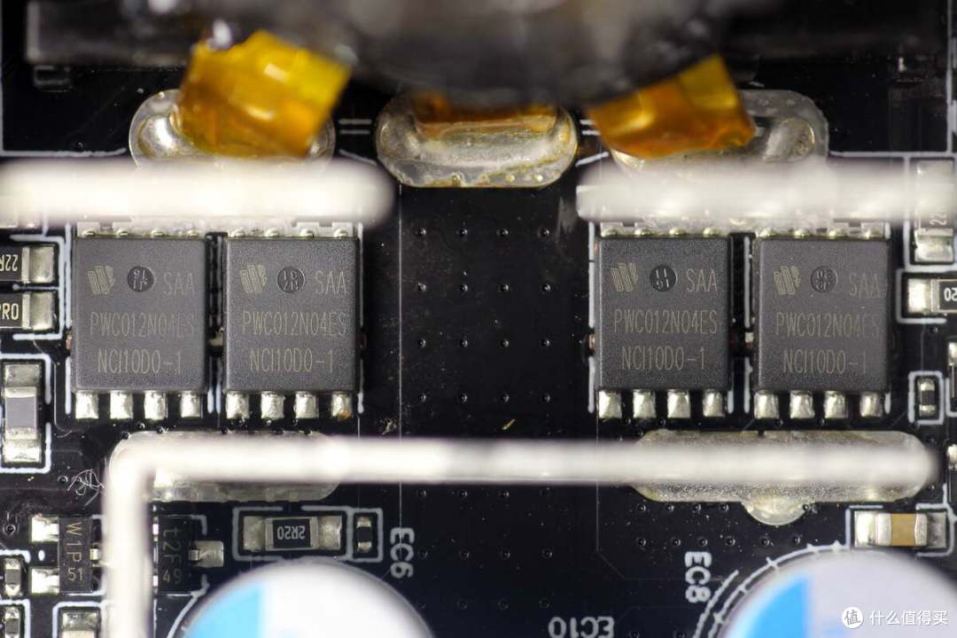 具备80PLUS金牌和PPLP效能金牌，鑫谷数智850W金牌数字电源拆解