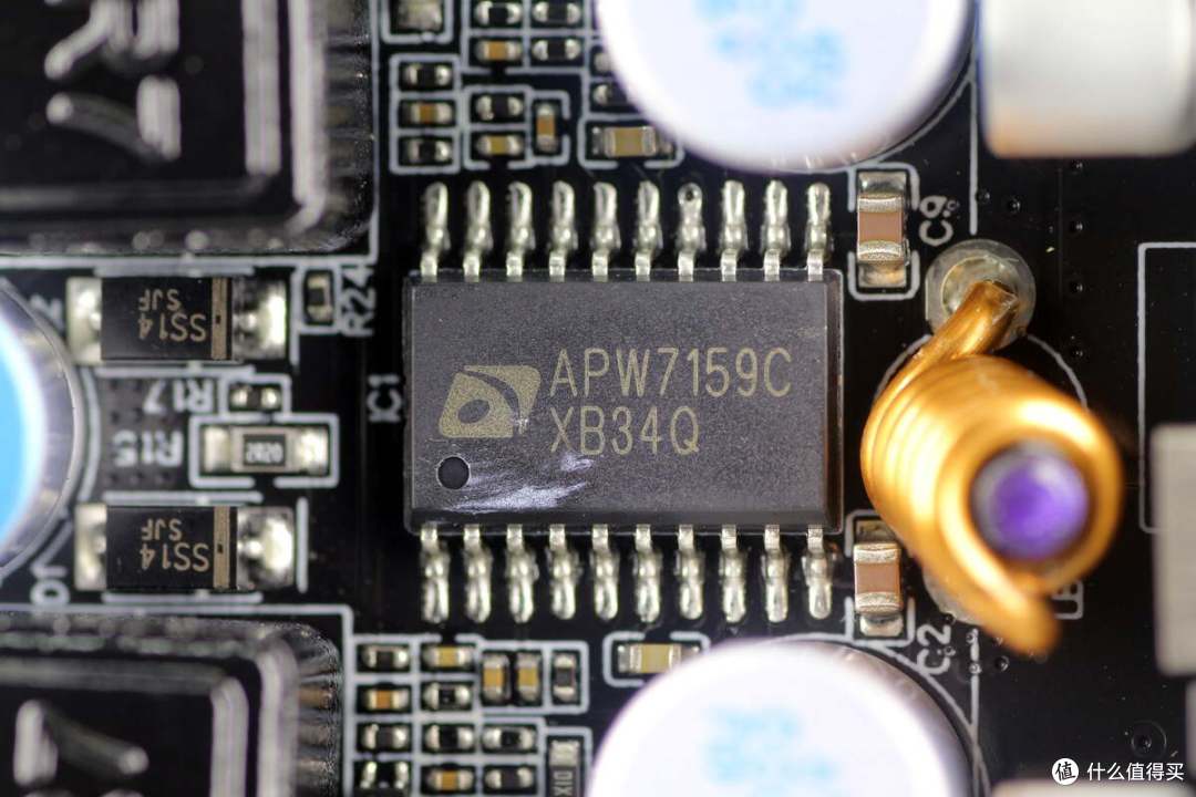 具备80PLUS金牌和PPLP效能金牌，鑫谷数智850W金牌数字电源拆解