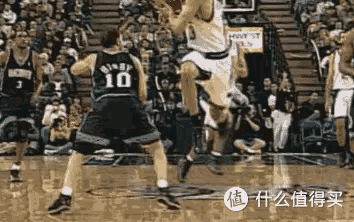 贾森・威廉姆斯:传球艺术的鬼才,撼动NBA江湖!它的球鞋又有哪些