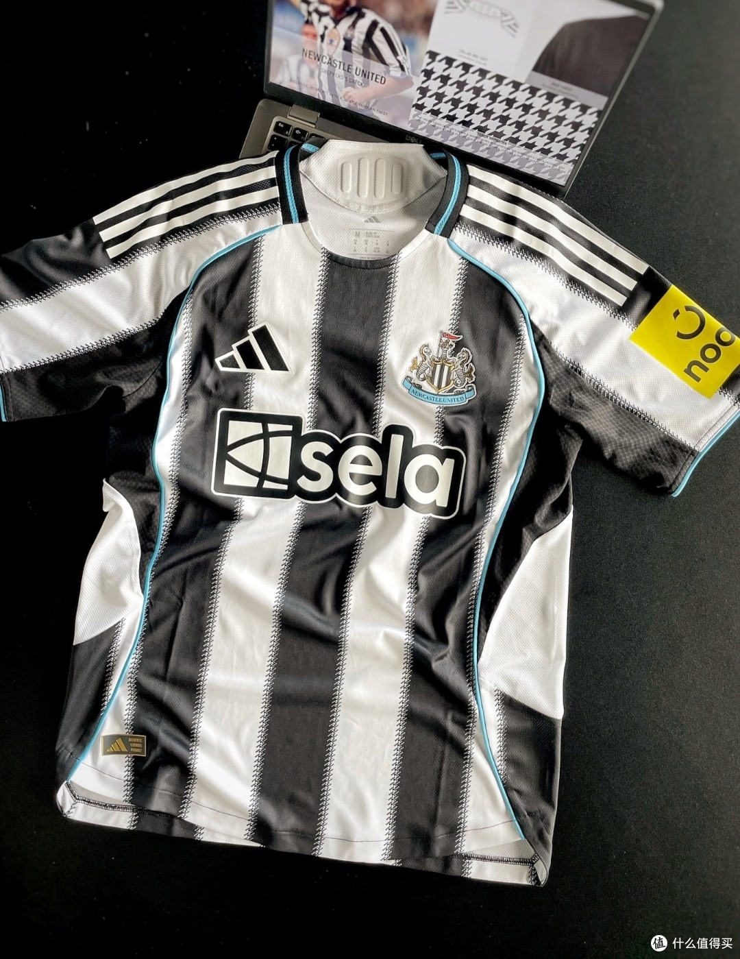 球衣开箱| adidas 纽卡斯尔 25/26 赛季 短袖足球衣