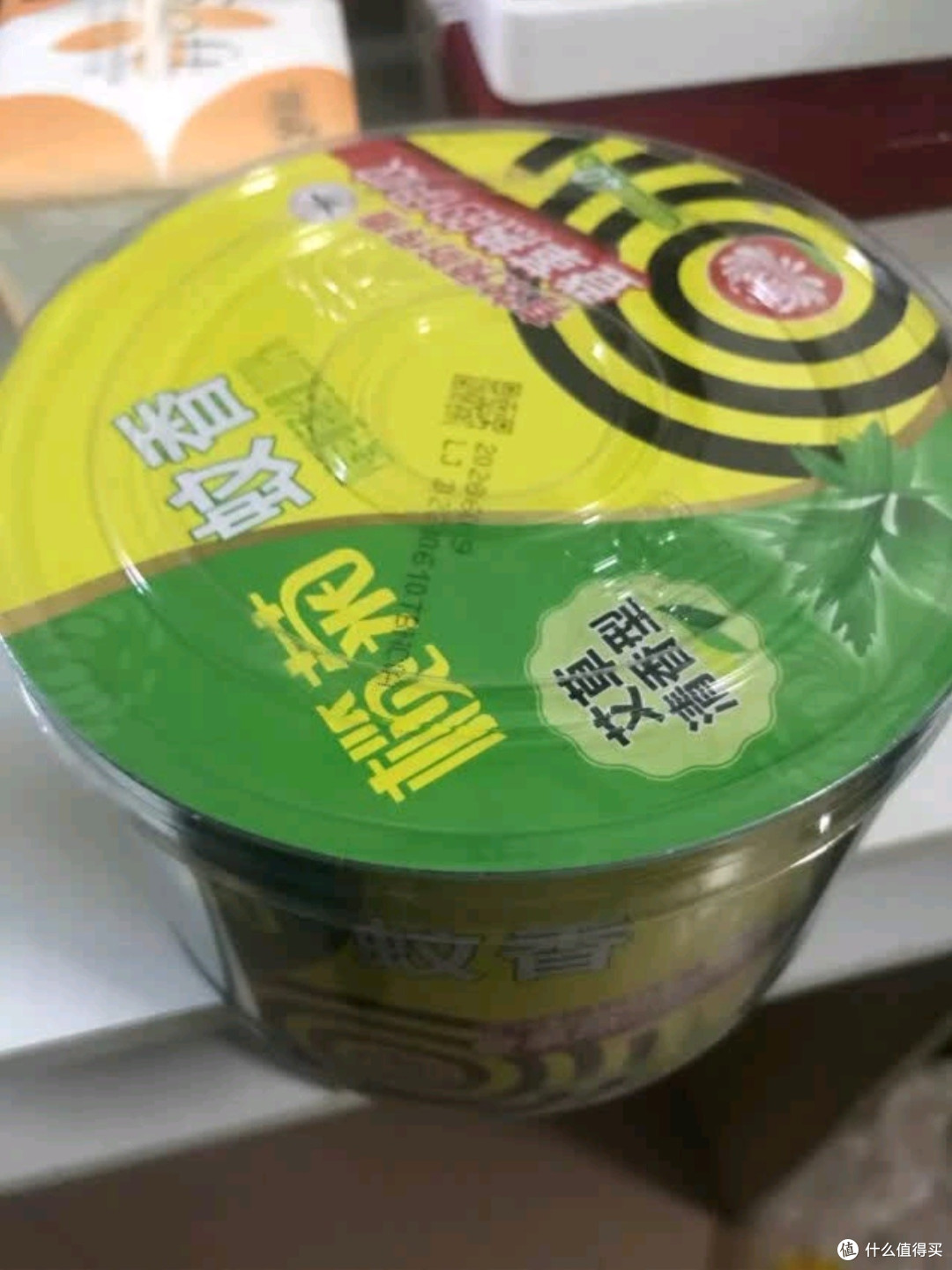 夏季防蚊新科技评测:智能驱蚊手环与光触媒灭蚊灯的创新之旅