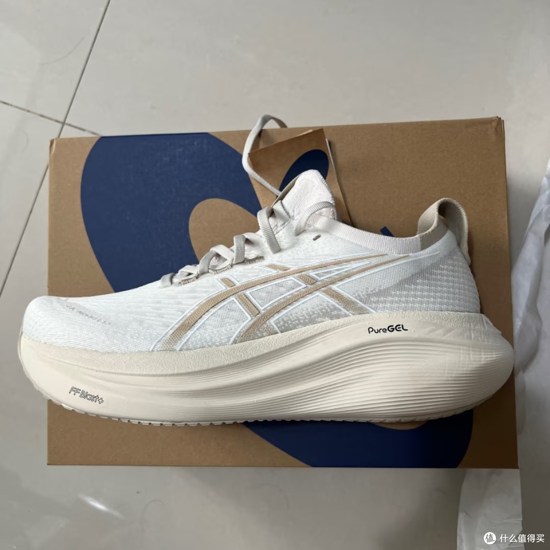 缓震效果真的那么神?试试Nimbus 27