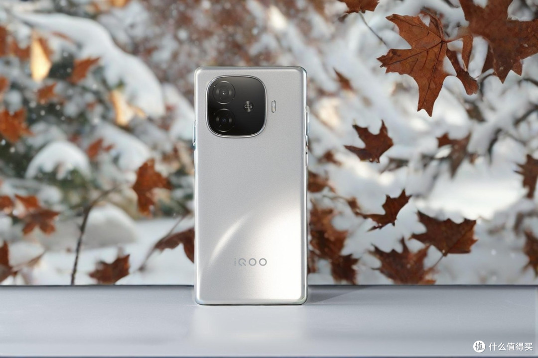 iQOO稳了!238万跑分、全亮度类DC+6400mAh,跌至1425元