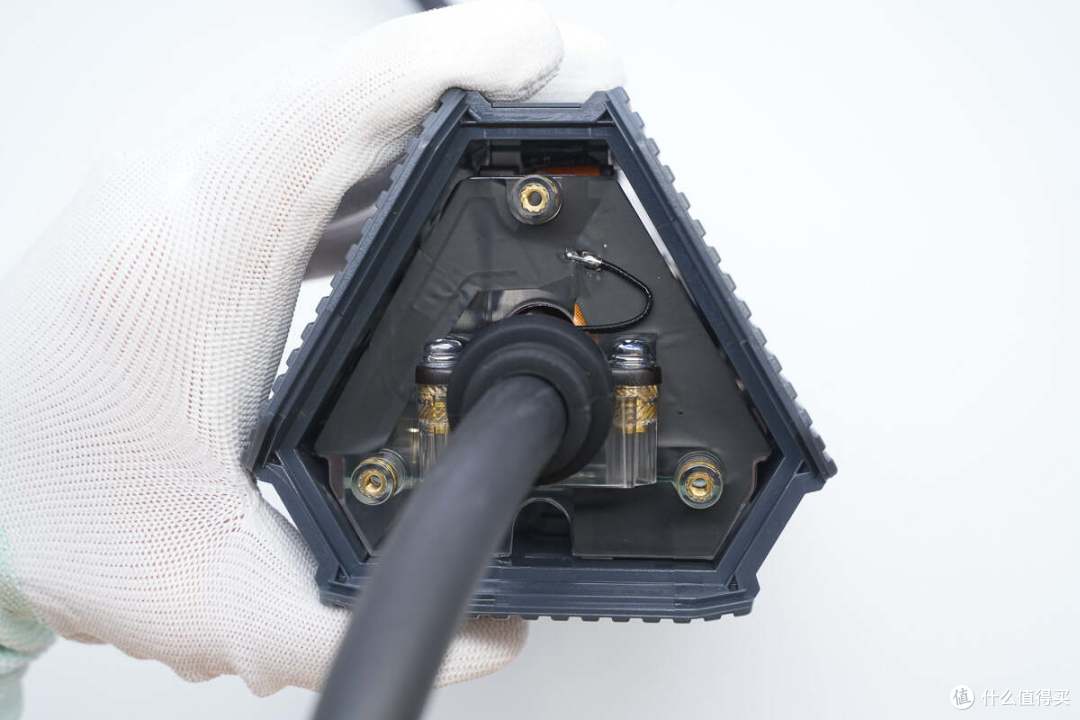 业界首款IP67防护能力,星星充电7kW星际智能交流充电桩拆解