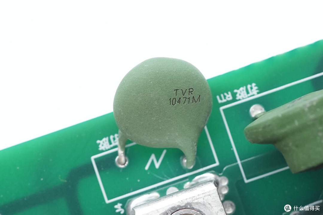 业界首款IP67防护能力,星星充电7kW星际智能交流充电桩拆解