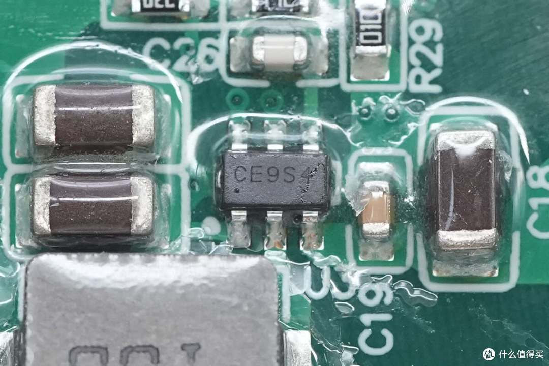 业界首款IP67防护能力,星星充电7kW星际智能交流充电桩拆解