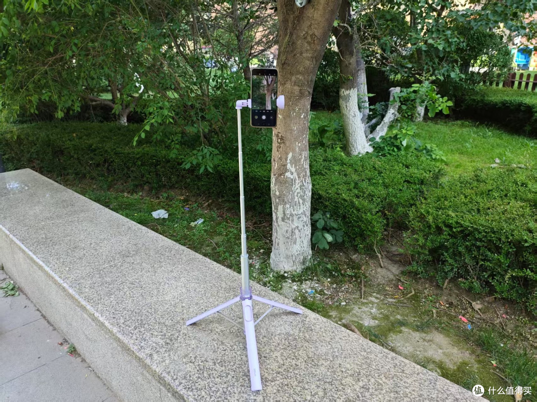 618买到的拍照神器—施吉客落地开自拍杆,让我告别手忙脚乱
