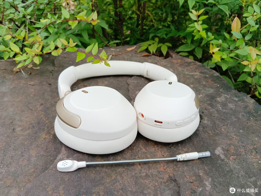 颜值与实力并存！iKF T3 Pro自适应降噪+全息音效，戴一天都舒服