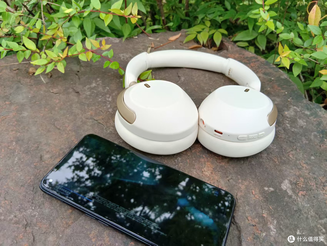 颜值与实力并存！iKF T3 Pro自适应降噪+全息音效，戴一天都舒服