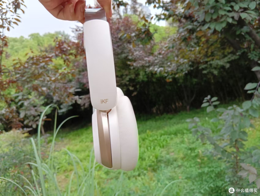 颜值与实力并存！iKF T3 Pro自适应降噪+全息音效，戴一天都舒服
