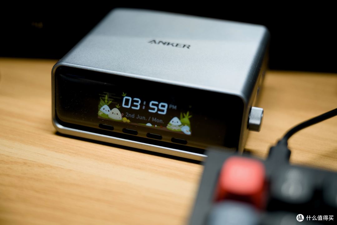 桌面“能量站”彻底进化!Anker Prime 250W氮化镓桌面充电器体验