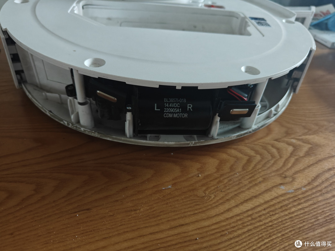 科沃斯扫拖机器人T10 Turbo顺时针转圈故障拆修排除