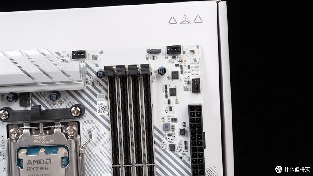 实木风桌面主机:9600X+七彩虹CVN B850M战列舰+耕升RTX 5060追风