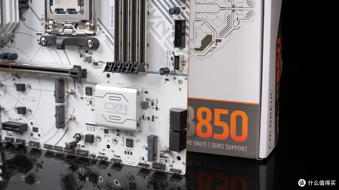 实木风桌面主机:9600X+七彩虹CVN B850M战列舰+耕升RTX 5060追风