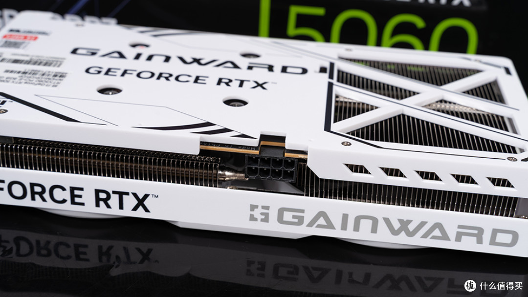 实木风桌面主机:9600X+七彩虹CVN B850M战列舰+耕升RTX 5060追风