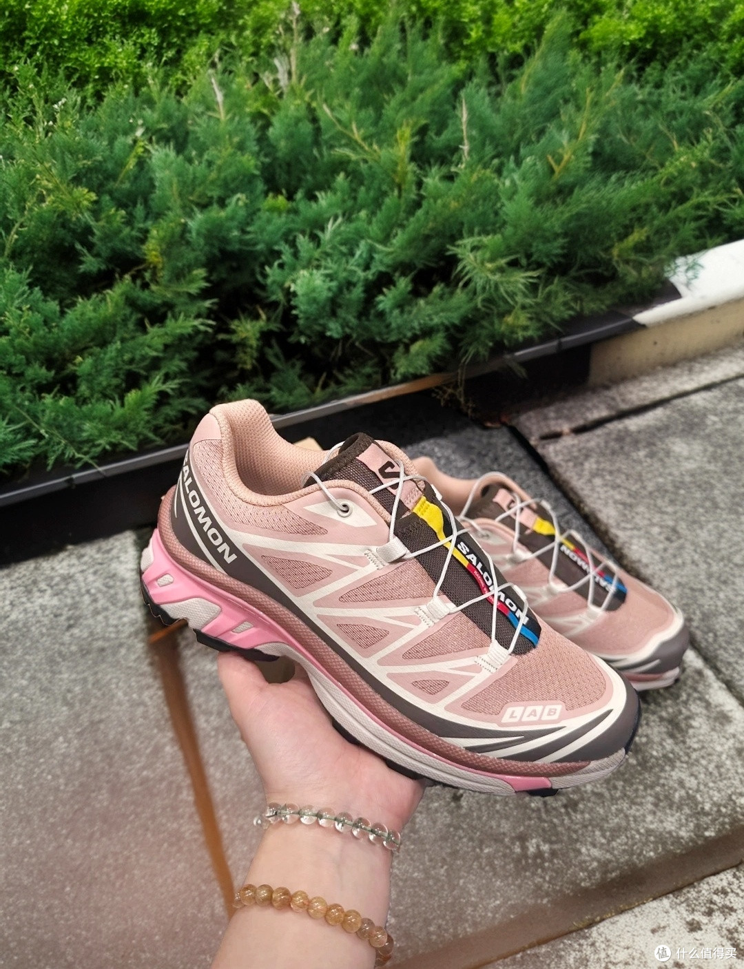 SALOMON 萨洛蒙 XT-6:邂逅粉棕,解锁别样魅力