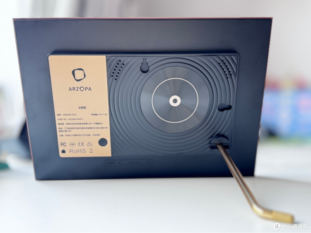 照片只能存手机相册?ARZOPA D10 数码相框解锁照片展示新体验