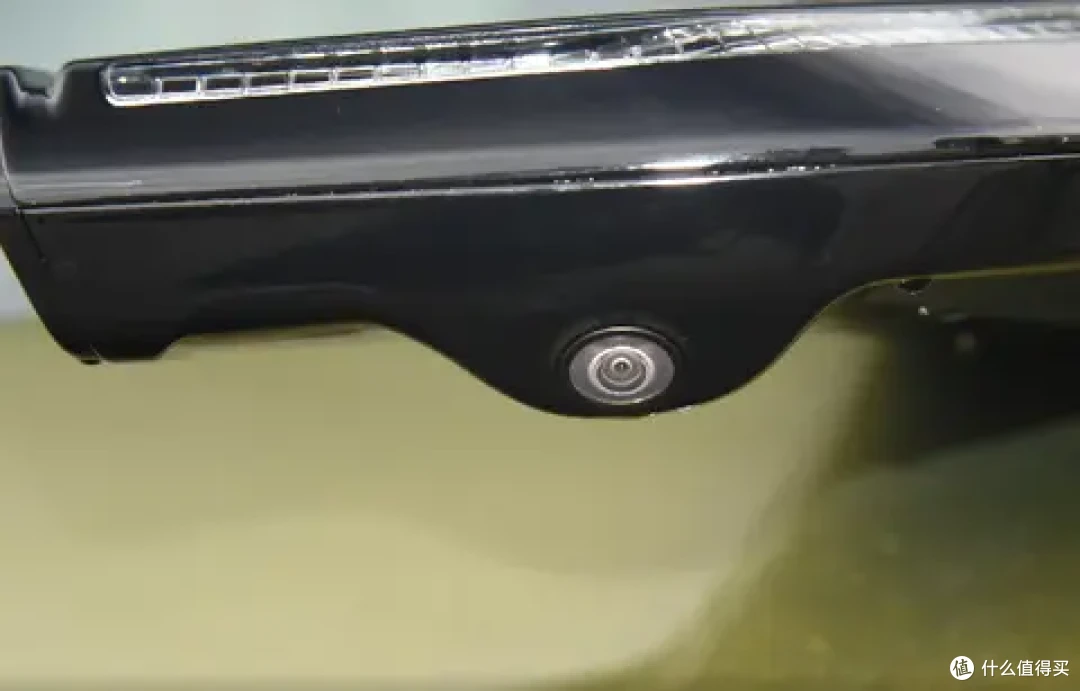问界新M5 Ultra对比阿维塔07，同为增程式SUV，你选择哪一款？