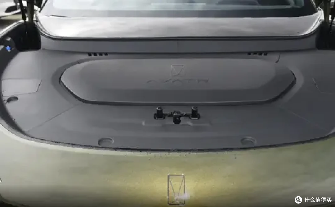 问界新M5 Ultra对比阿维塔07，同为增程式SUV，你选择哪一款？