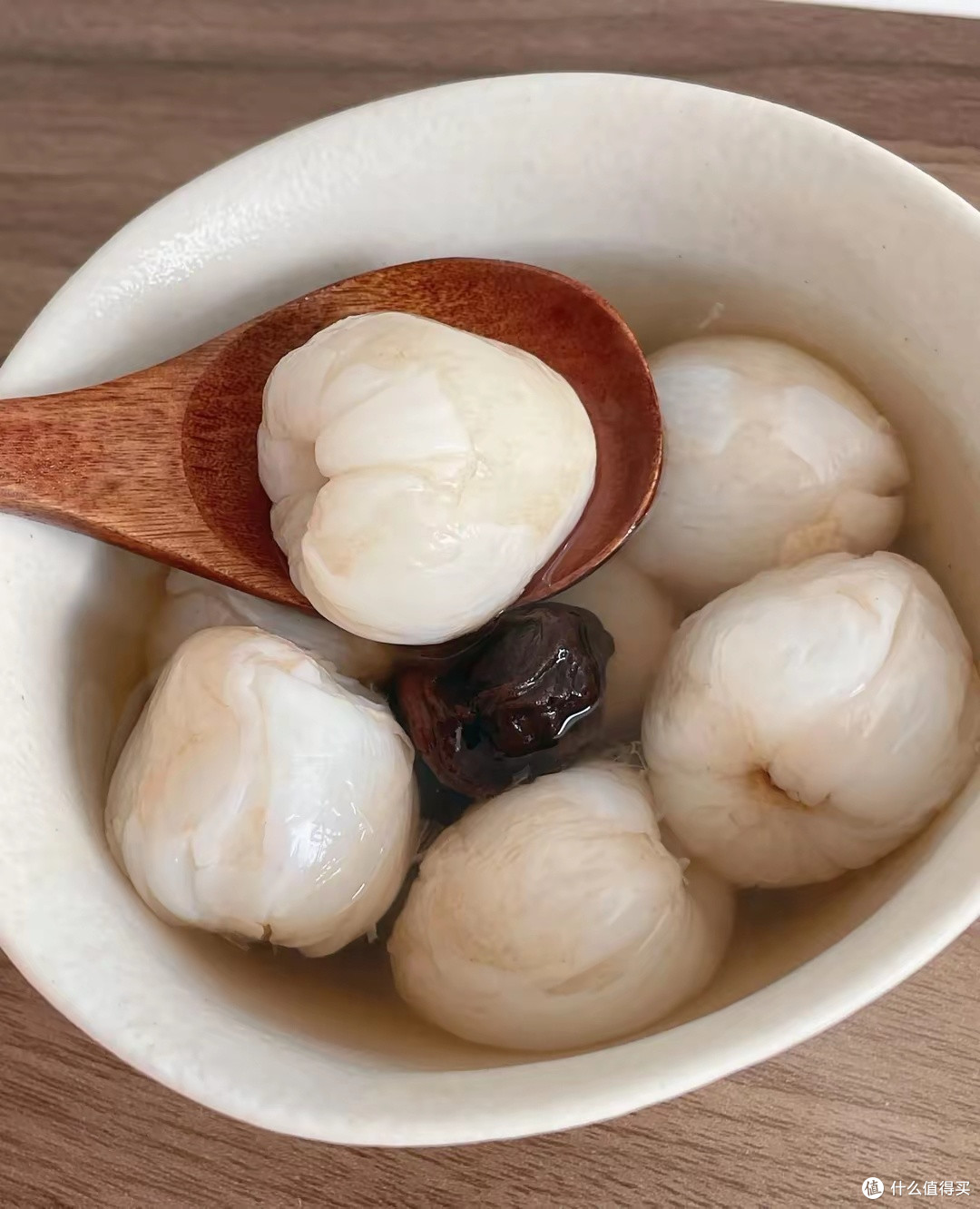 夏日养生妙招:荔枝乌梅饮破解上热下寒难题