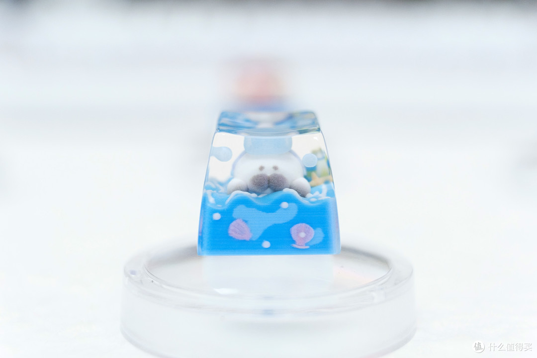 炎炎夏日的一丝清凉意，KEYMOJI键墨泳池派对个性键帽