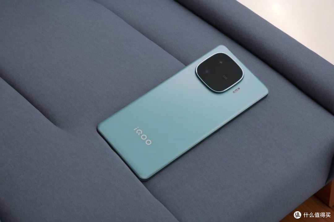 预算1000块买什么手机?6000mAh+骁龙7Gen3,堪称性价比杀手