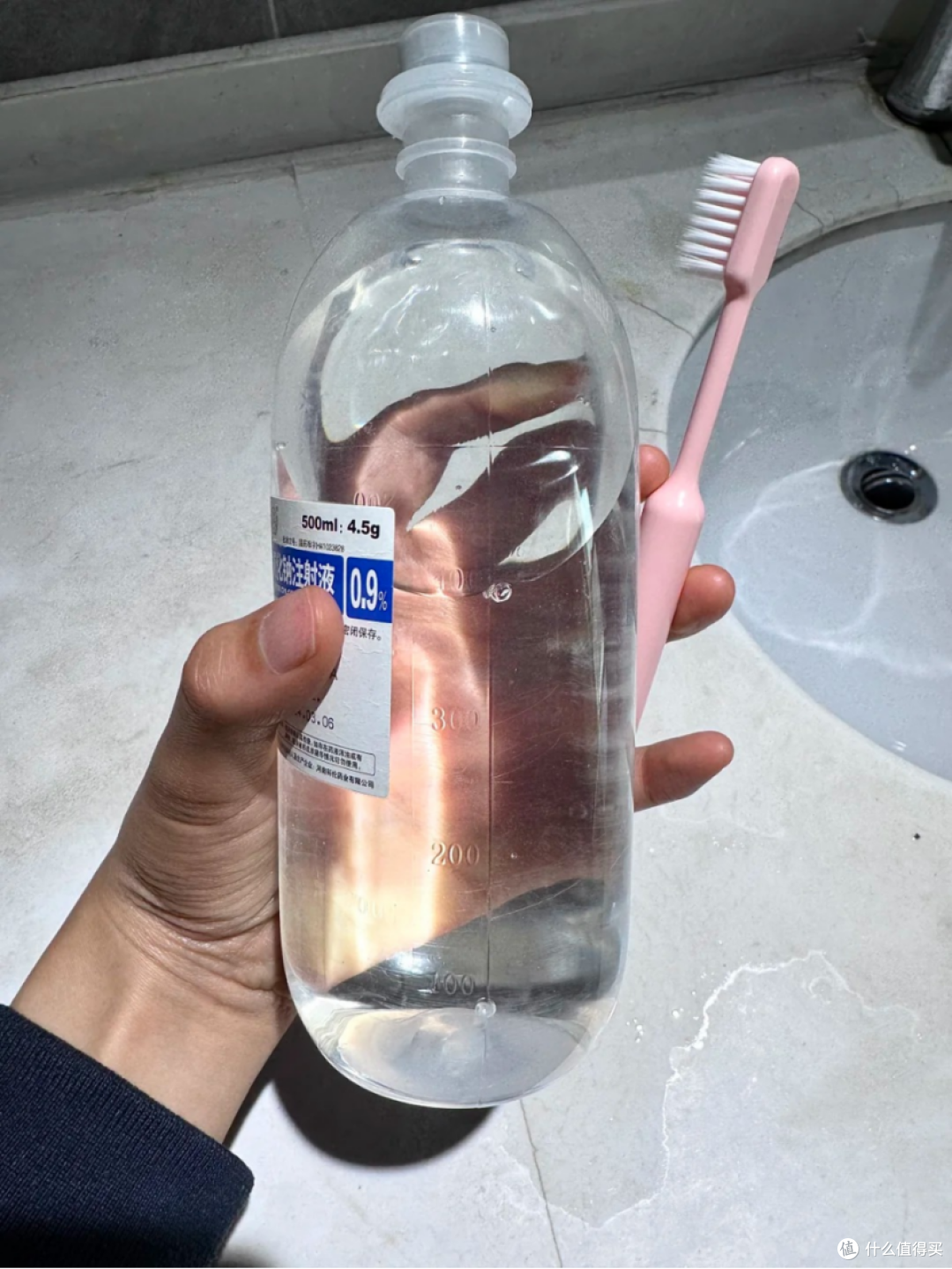 对象的烟渍牙总算是有救了!!成本不到30,牙黄试试这个方法!