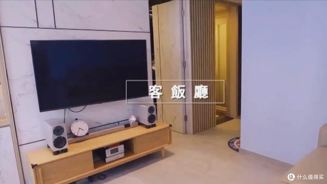 香港一80后夫妻,奋斗半生,花一千万买下42㎡海景房,网友:羡慕