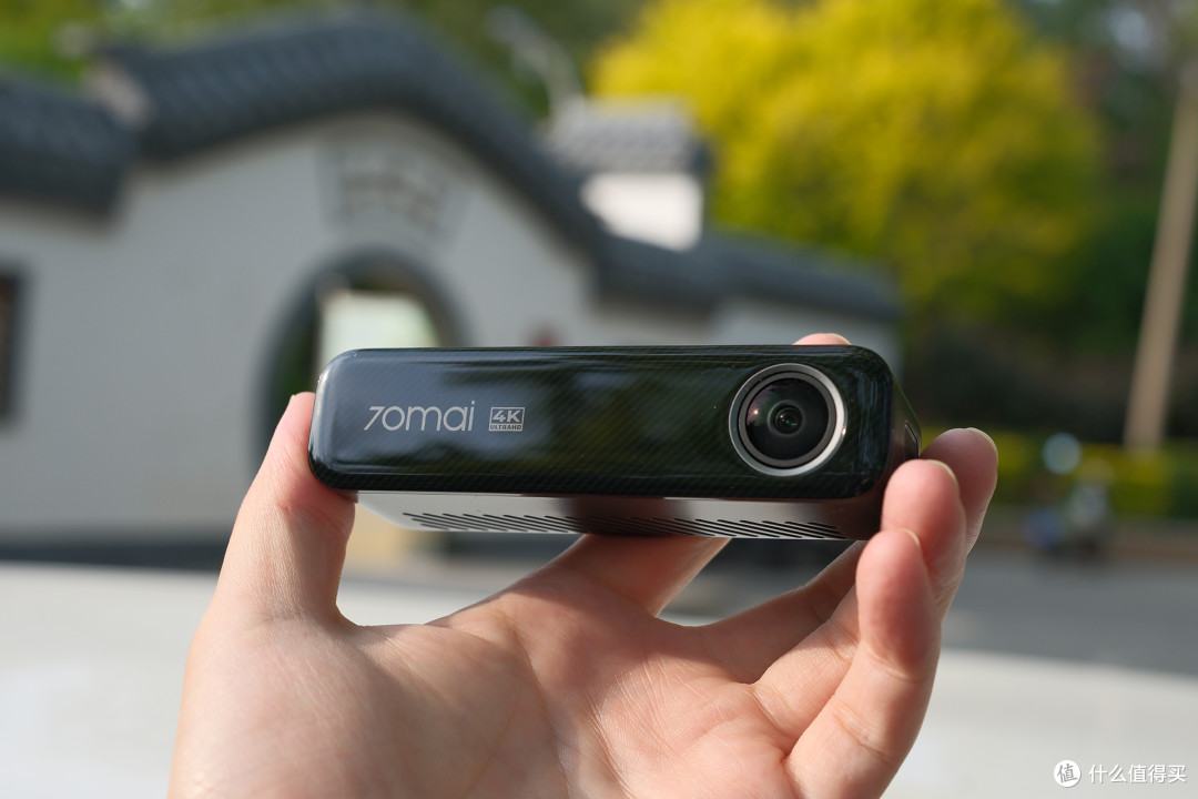 70迈4K智能行车记录仪M800