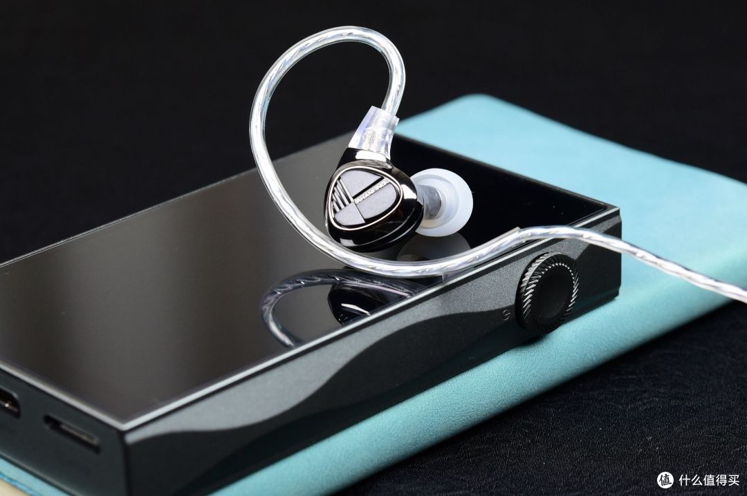 山灵自定义的入门发烧HiFi耳机!两圈一铁的SONO S简评