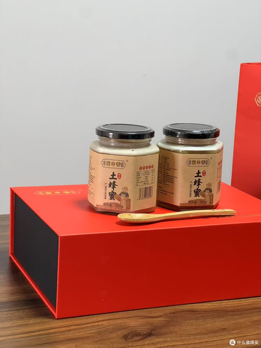 秦岭深处的甜蜜秘密!🍯蜜丰香土蜂蜜,一瓶装满自然的馈赠✨