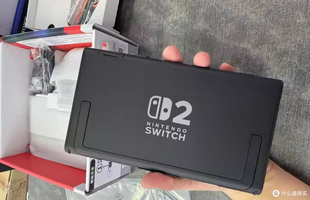 Switch 2屏幕与手柄体验提升,沉浸感更强了