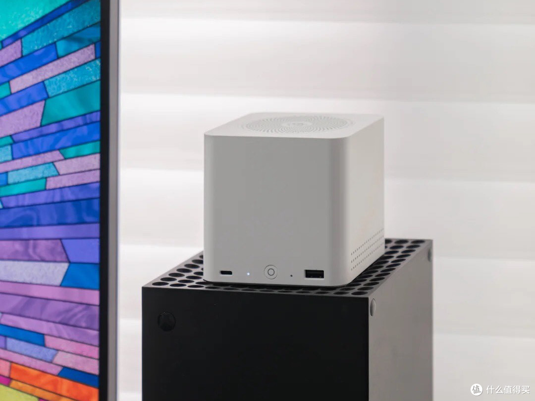 零刻 Me mini：六盘位全闪 NAS 准系统！