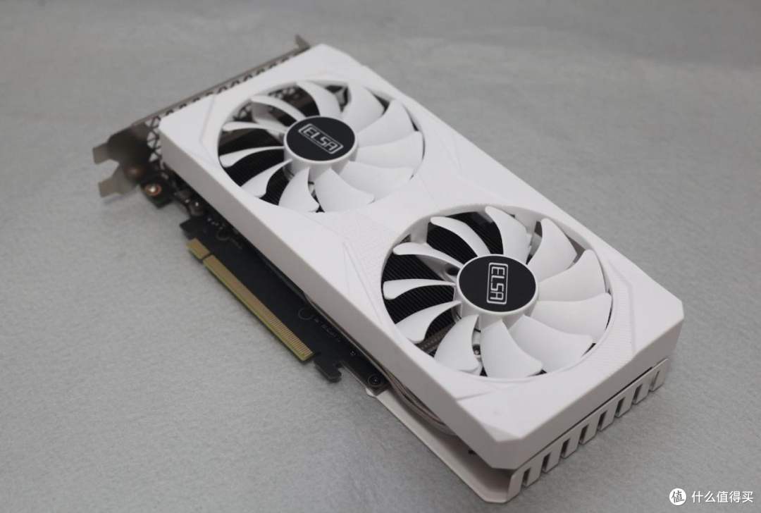 老头环衍生作，艾尔莎RTX3060幻雷者12G和你体验《艾尔登法环》