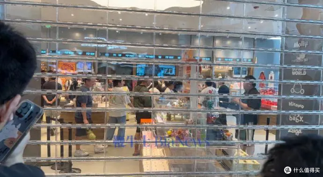 泡泡玛特杭州店“闪开闪关” 两小时内暂时闭店