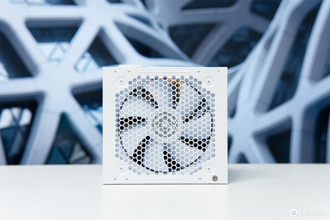 国潮来袭!技嘉B850M AORUS ELITE WIFI7 ICE-P雕妹主板装机