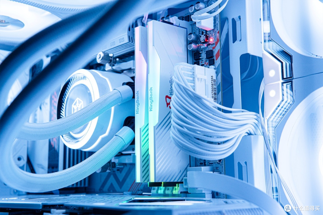 国潮来袭!技嘉B850M AORUS ELITE WIFI7 ICE-P雕妹主板装机