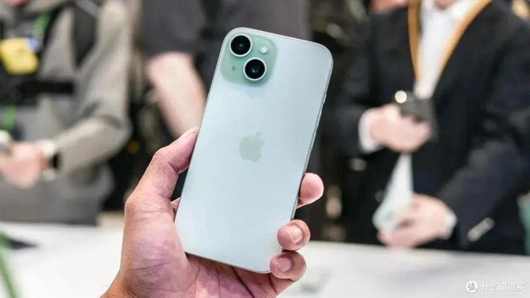 iPhone15再度跌至新低,苹果A16+4800万,256GB售价更亲民了