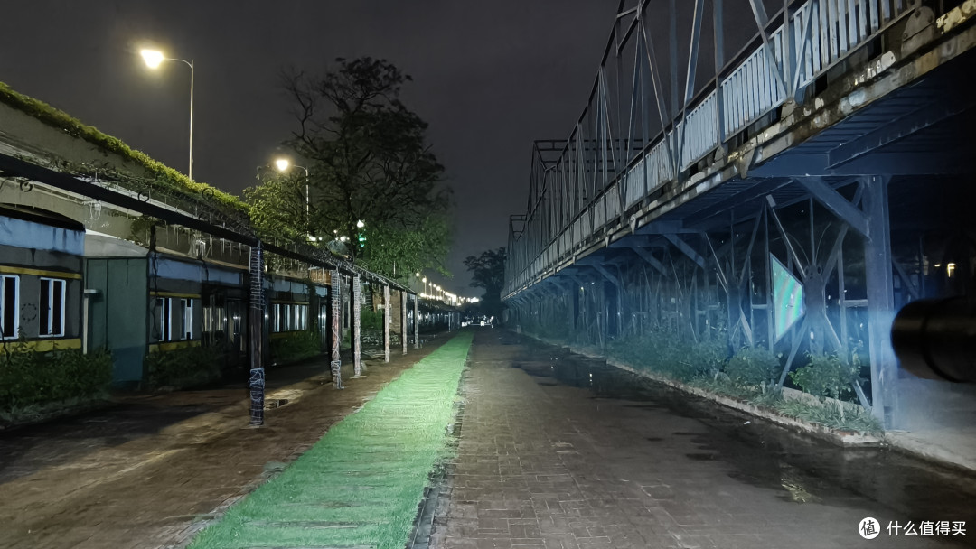 外观简约,性能均衡,实用利器—务本L3手电!