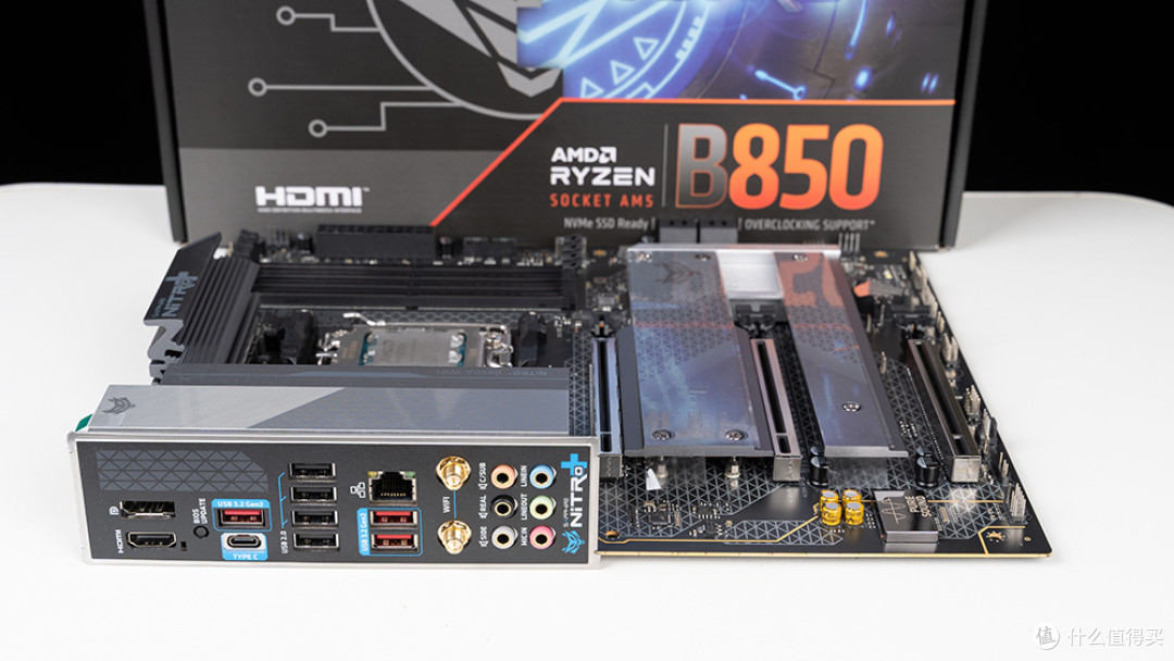 蓝宝石NiTRO+氮动B850A WIFI：跑满9950X3D稳8000的性价比ATX大板