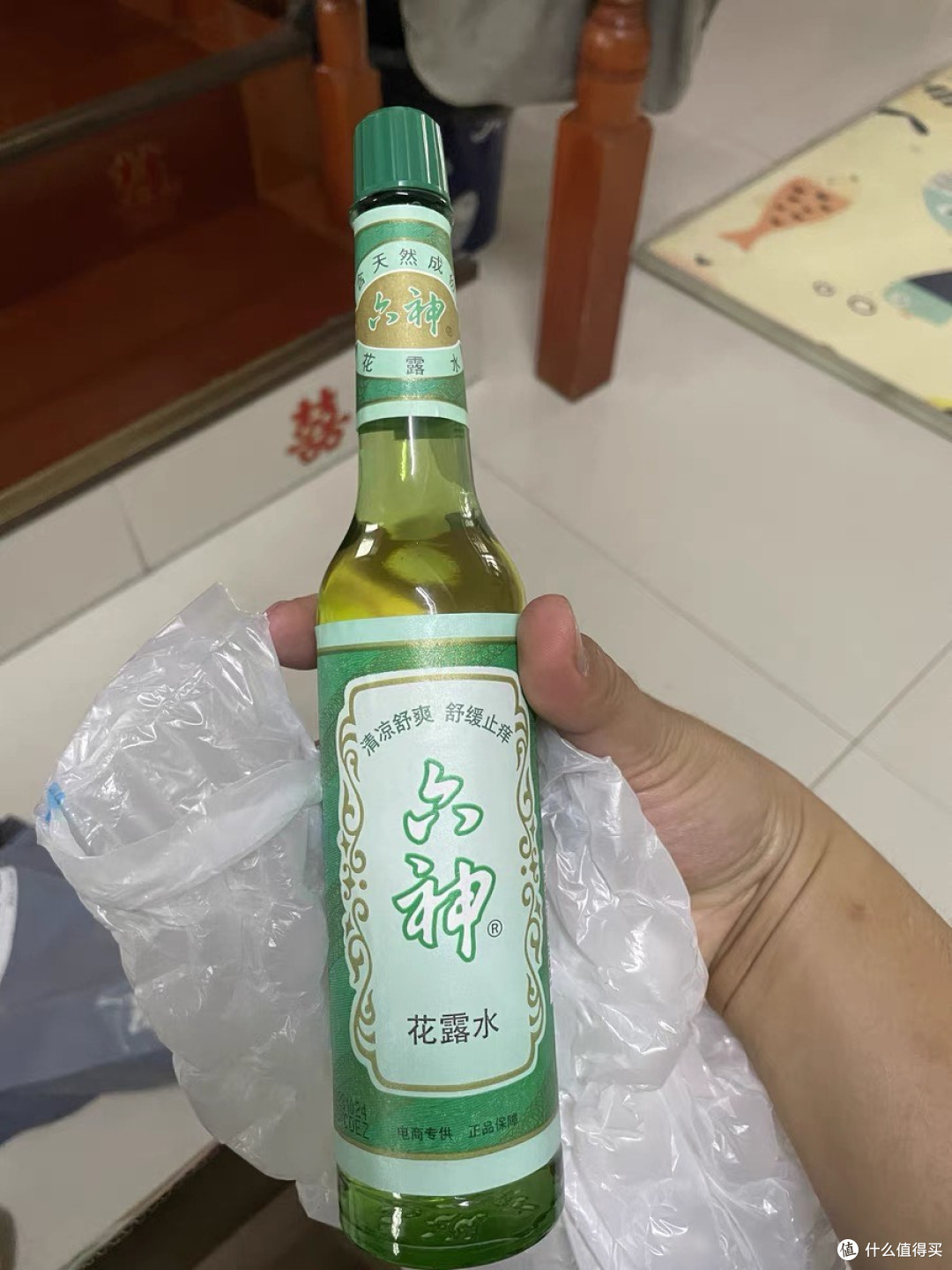 夏日好物六神驱蚊花露水，清爽不黏腻