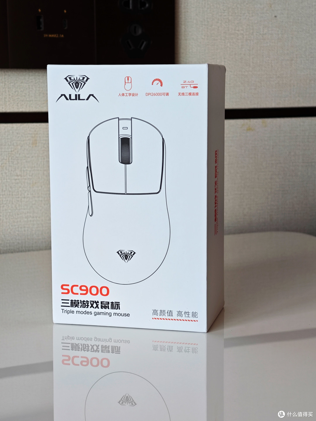 “换电”!告别电量焦虑的新解法:狼蛛SC900 Pro鼠标评测
