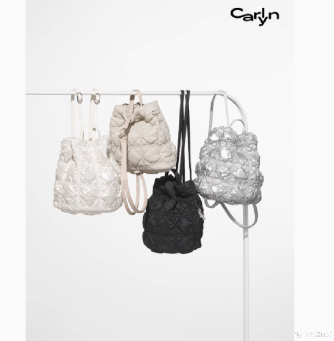 CARLYN MINI CLOVER BACKPACK：韩系经典，轻盈随行_女士手提包_