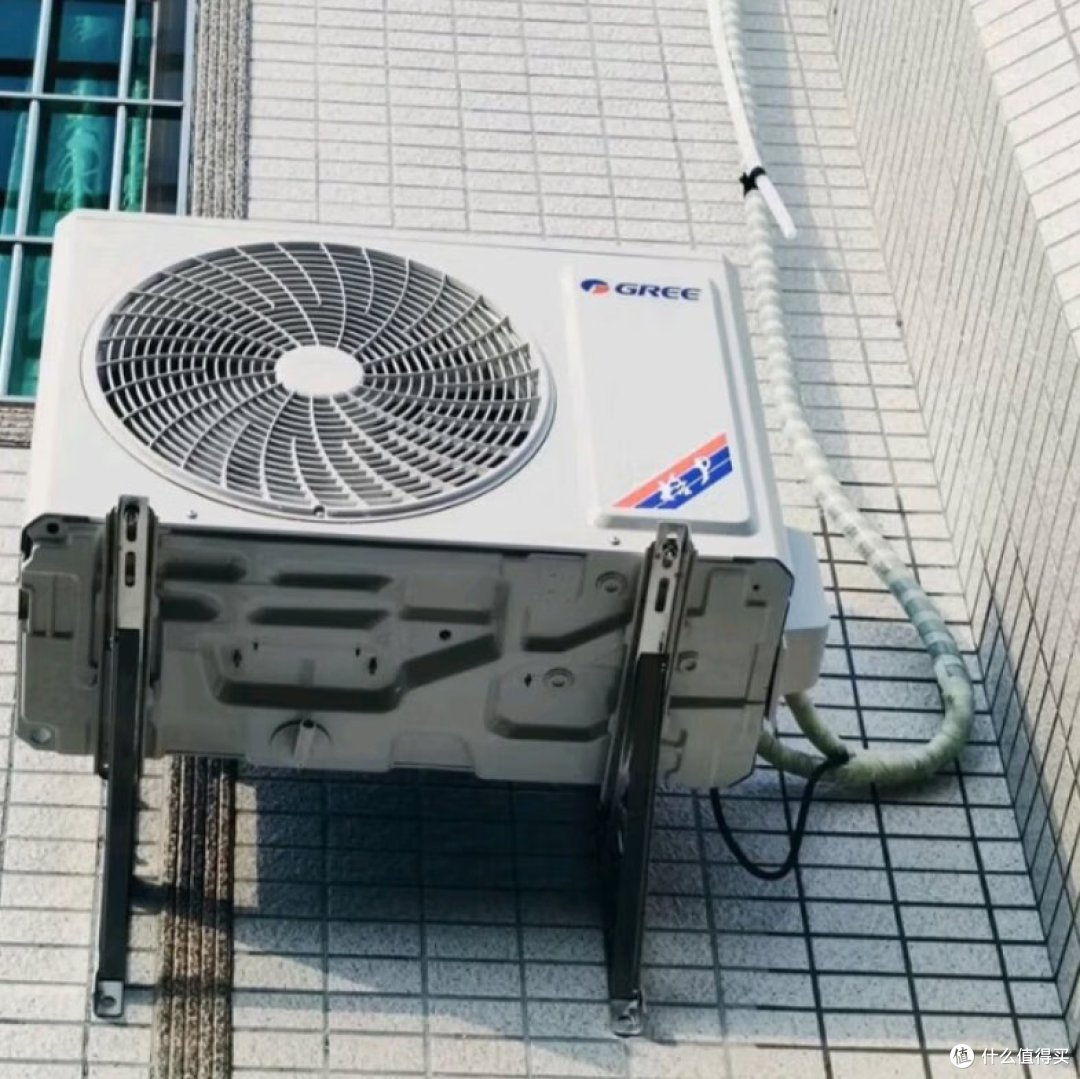 懂行的师傅建议:买空调没必要买贵的,能满足这3个条件就行