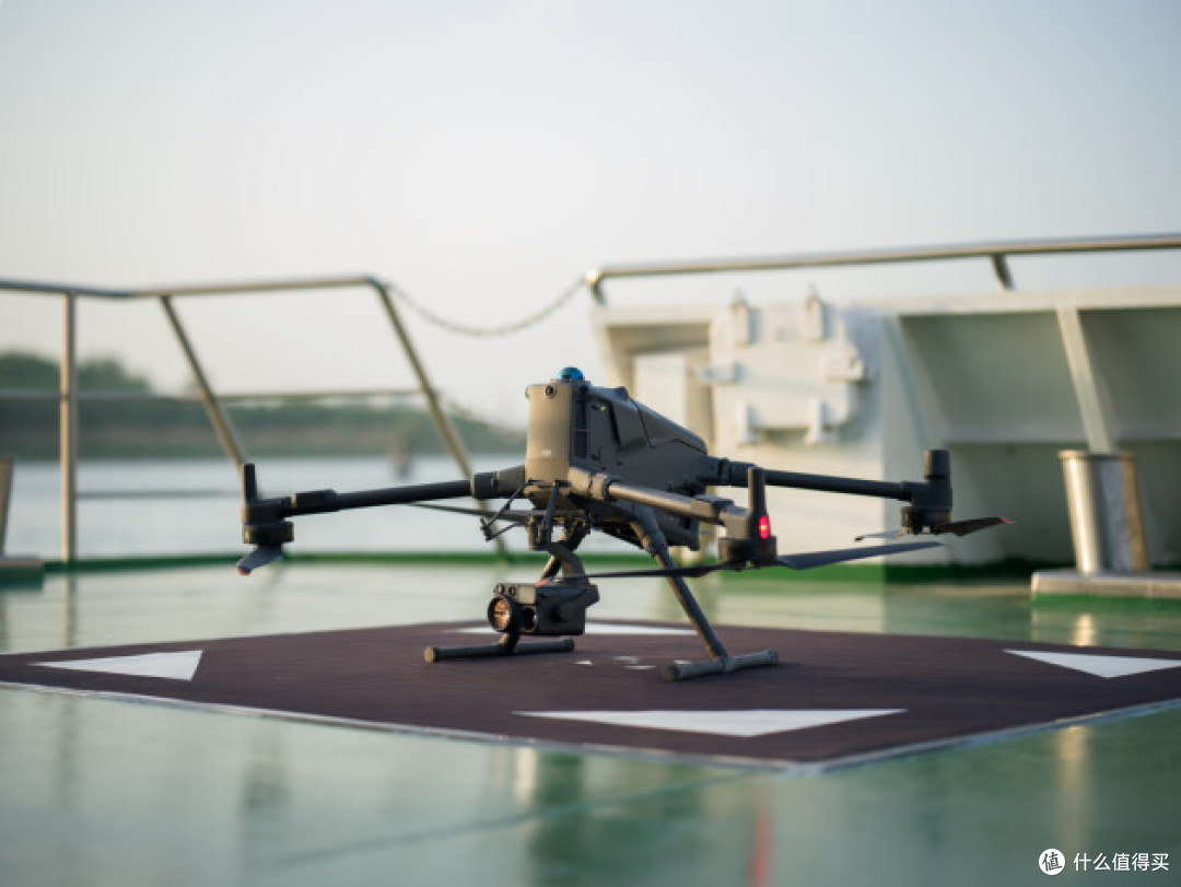 智能飞行时代来临:DJI Matrice 400 赋能多元行业应用