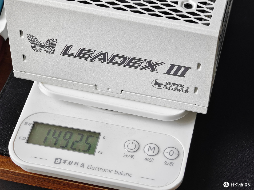 闭眼随便插？新手友好度拉满！振华 LEADEX III PROA 1000W