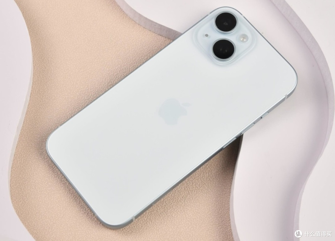iPhone15售价一降再降,256GB更亲民了,很多果粉还是买早了