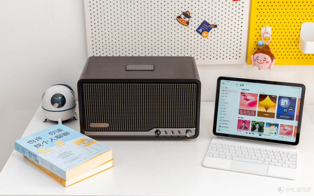 桌搭美学与音质盛宴：漫步者三款 Hi-Fi 音箱深度体验横评