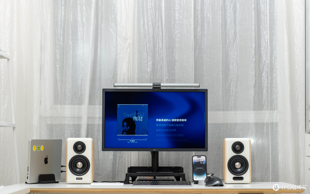 桌搭美学与音质盛宴：漫步者三款 Hi-Fi 音箱深度体验横评