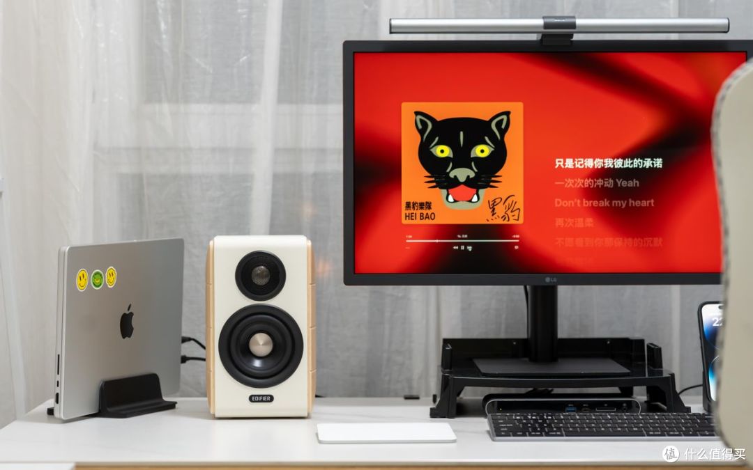 桌搭美学与音质盛宴：漫步者三款 Hi-Fi 音箱深度体验横评